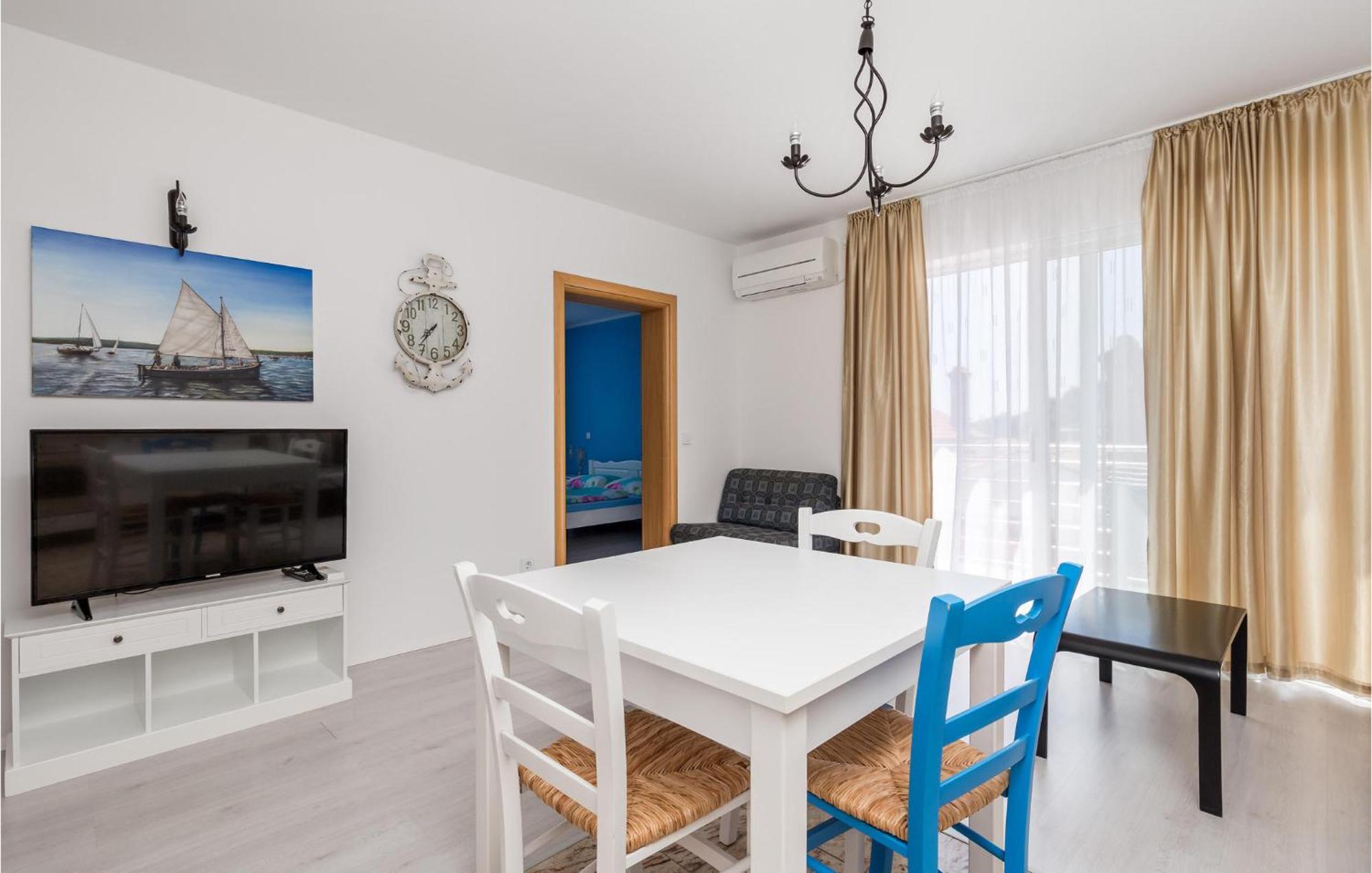1 Bedroom Gorgeous Apartment In Mošćenička Draga Eksteriør bilde