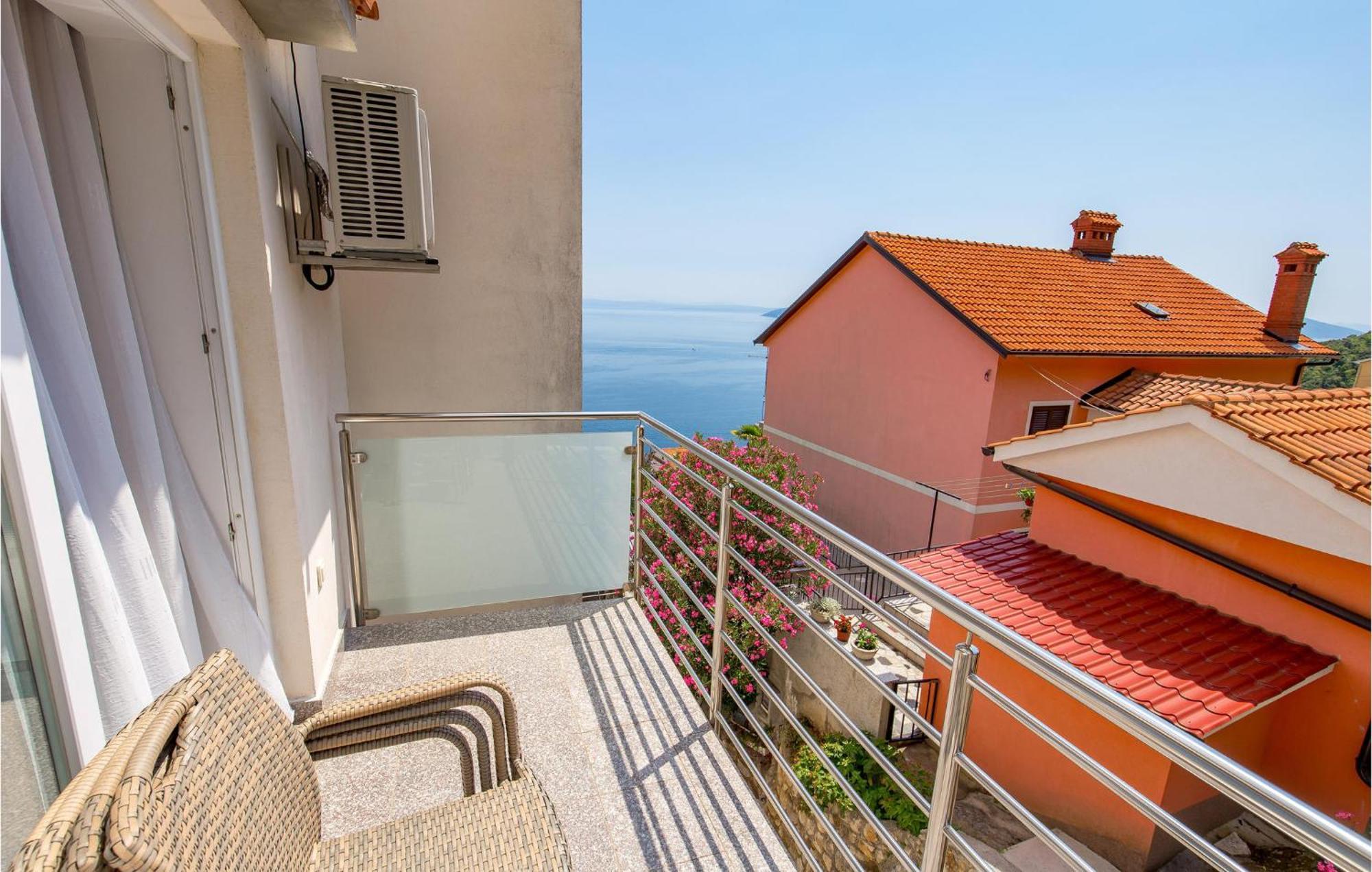 1 Bedroom Gorgeous Apartment In Mošćenička Draga Eksteriør bilde